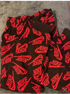 Nike Sweatpants Boys XS Black Fleece Joggers Allover Logo Athletic Pants